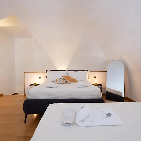 Amas Loft Apartment Bari - Principe Amedeo 公寓 *